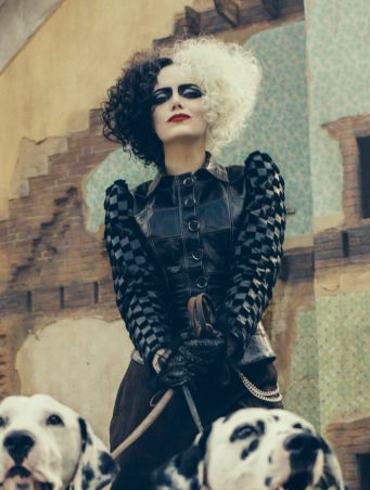 Emma Stone as Cruella De Vil in the 2021 movie Cruella