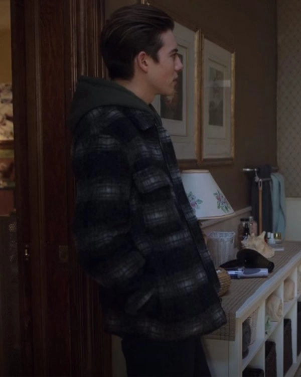 Locke and Key S02 Griffin Gluck Plaid Jacket
