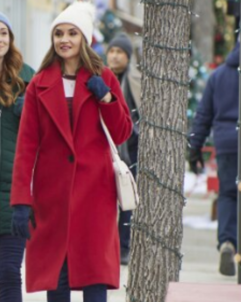 Tis the season to be merry Rachael leigh cook red coat 2