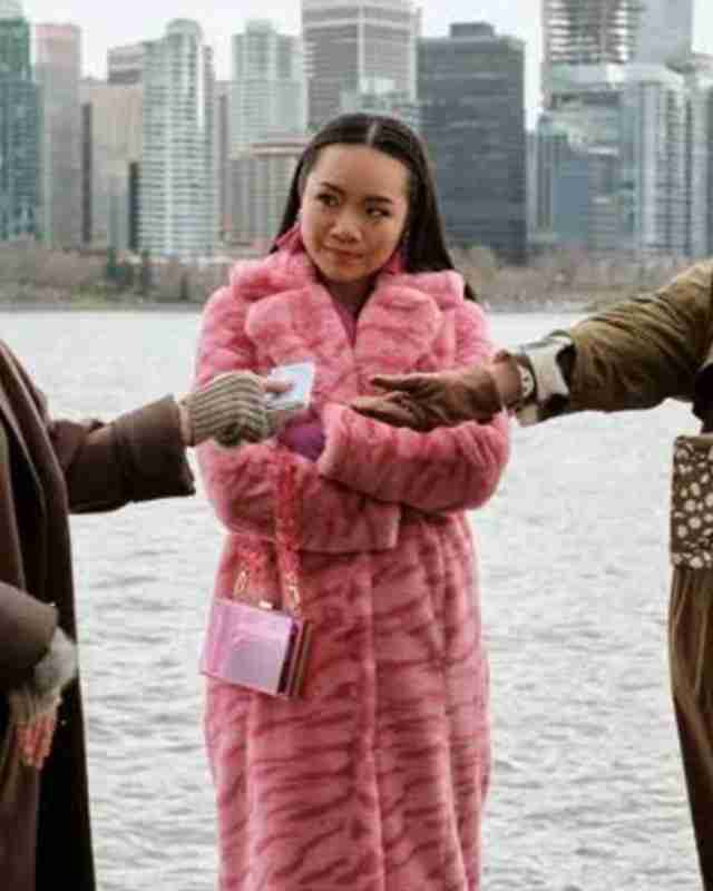 Fakes 2022 Jennifer Tong Fur Coat