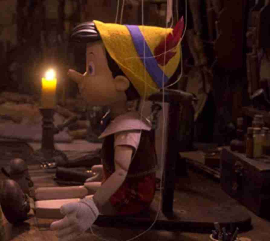Pinocchio 2022 maroon Vest