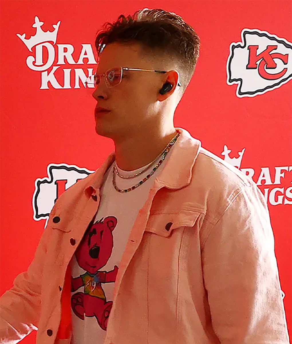Joe-Burrow-Pink-Trucker-Jacket-2